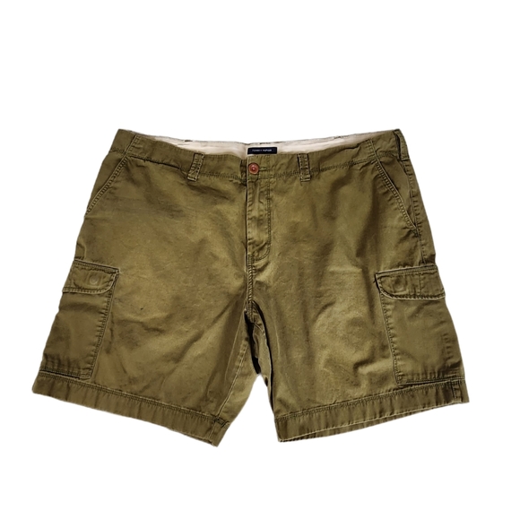 Tommy Hilfiger Other - Tommy Hilfiger Olive Green Cargo Shorts Men's Size 44